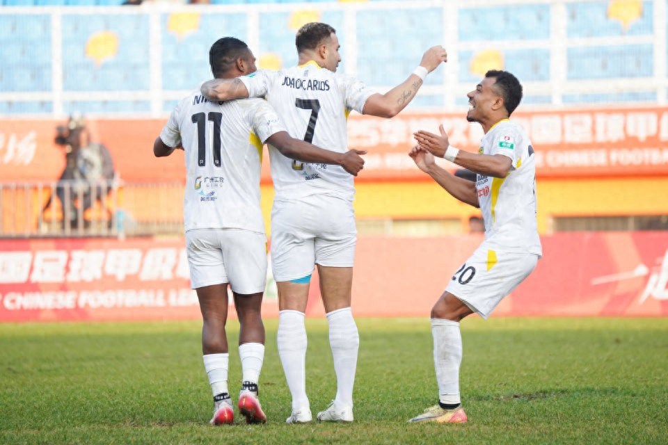 廣州豹功虧一簣！屈居中甲第3，90天11場不敗，兩戰(zhàn)南通全勝